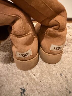 Ugg Kara Classic Boots Wedge Heel Size 9, Chestnut Shearling Lined Fold,